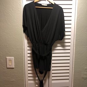 Wrap up romper Women’s secret S
